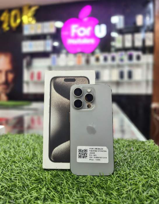 Apple iPhone 15 pro BH 88% 256GB STORAGE 